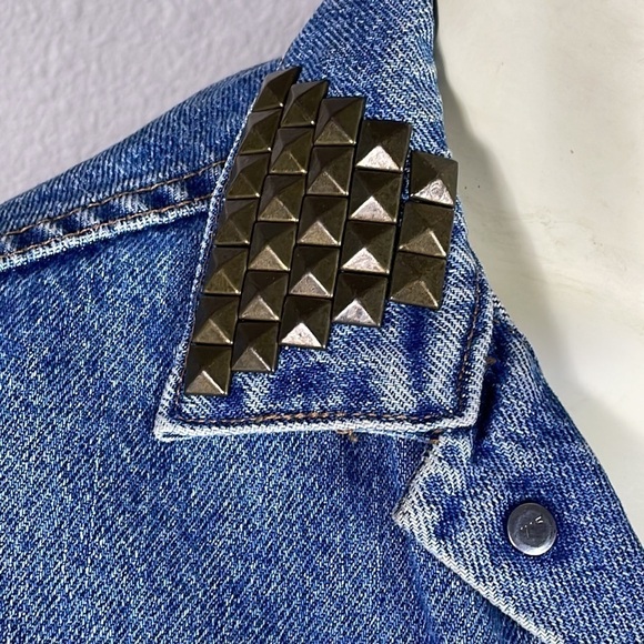 Vintage 90s Levis Studded Collar Indigo Blue Denim Trucker Vest Sz M - Picture 2 of 15